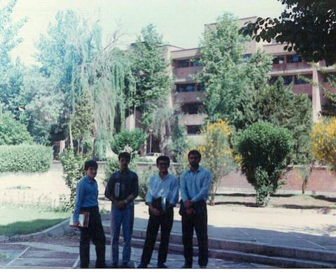 دانشگاه صنعتی شریف- ۱۳۶۷